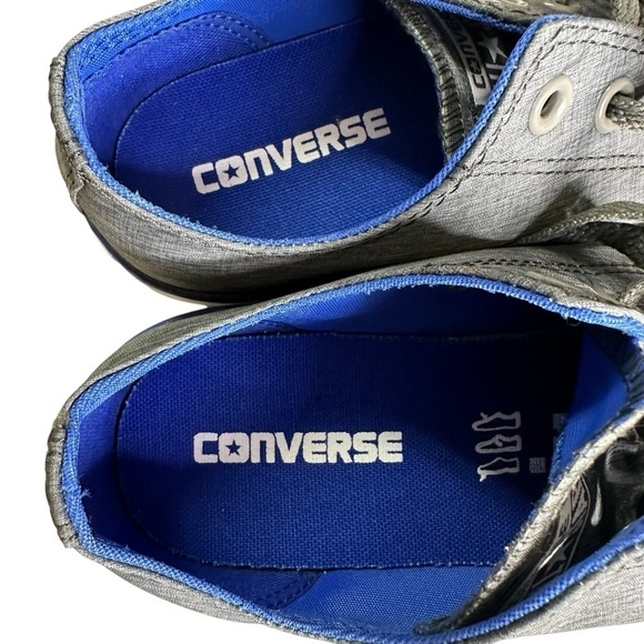 Converse Chuck Taylor Women’s Sneakers. Size 9 - Picture 6 of 9